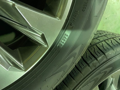 トヨタ ランドクルーザー300 純正ホイール 20インチ 20×8J +60 6H PCD139.7 DUNLOP タイヤ付 4本セッ
