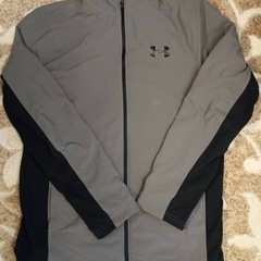 【中古】アンダーアーマー メンズ3着セット（ジャケット2点＋半袖インナー）まとめ売りの画像