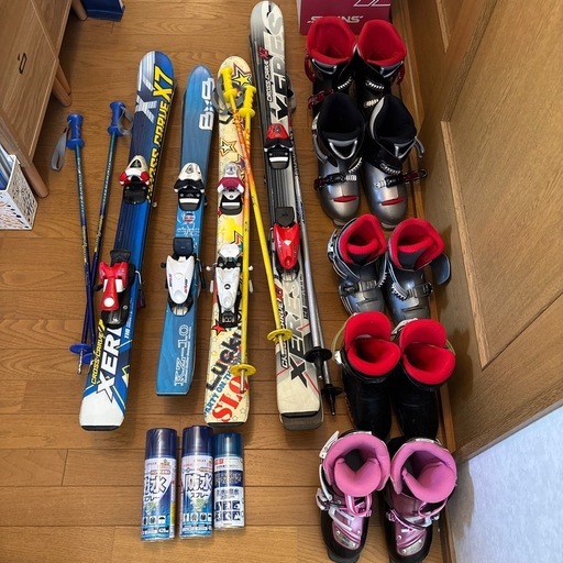 子供用　スキー板　ブーツ　防水スプレー