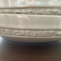 ル・クルーゼ　オーバル・ボール2個セット 23cm　　の画像