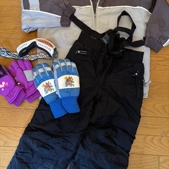 120センチ　スキーウェアの画像