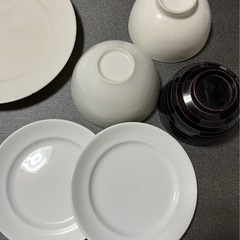 お皿、茶碗、お椀など色々の画像