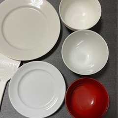 お皿、茶碗、お椀など色々の画像