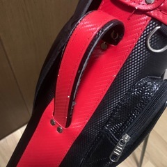 cyulaスタンドゴルフバッグ 黒/赤の画像