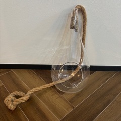 クリアガラスティアドロップ型花瓶の画像