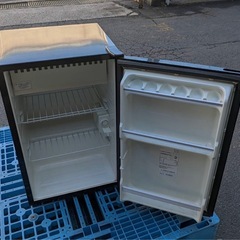 ダカス　小型　冷蔵庫の画像