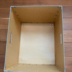 収納ボックス 紙製 フタ付き キャスター付き 200円の画像