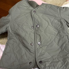 110㎝　ユニクロボアキルティングジャンバーの画像