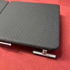 超美品折りたたみベッドの画像
