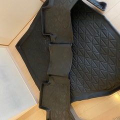 ランクル300系　ラゲッジマットの画像