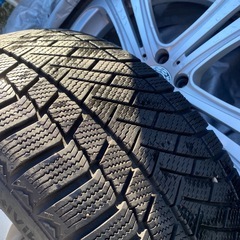 245/45/18スタッドレスの画像