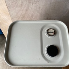 DAIKEN 室内用の小型灯油タンク　80リットルか90リットル？の画像