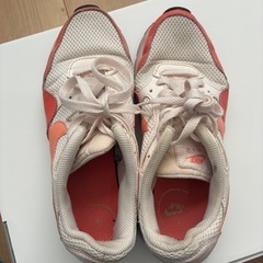 ナイキ.エアー　24cmの画像