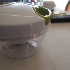 みじん切り機、調理道具、料理の画像