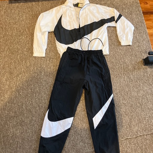 NIKEメンズ上下(新品)Ｓサイズ