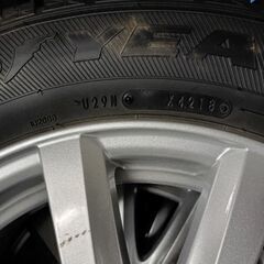 【美品】195/65R15スタッドレスタイヤセット4本 トヨタ車の画像