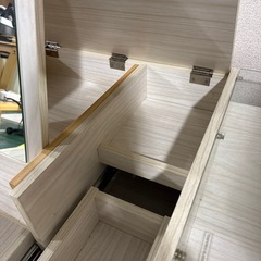 ドレッサー　収納家具　机の画像