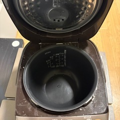 三年使用象印炊飯器　傷汚れなしなしの画像