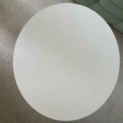 ダイニングテーブルの画像