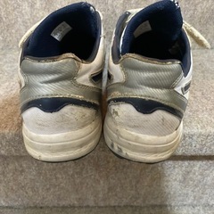 野球アシックス練習靴26.5センチの画像