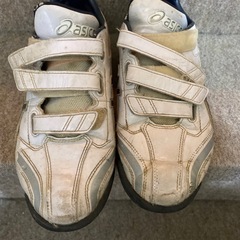 野球アシックス練習靴26.5センチの画像