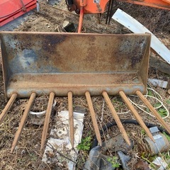 マニアフォーク ドッキング ローダー用 フロントローダ 三陽機械　幅132cm 爪の長さ71cm の画像