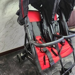 👶２人乗りベビーカーの画像