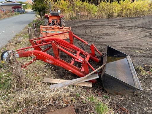 ヤンマートラクターローダー