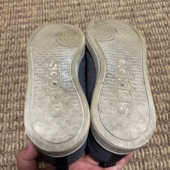 adidasアディダススニーカー26.5cmの画像