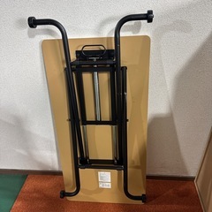 机　折りたたみ机の画像