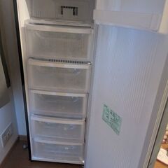 【超美品】三菱冷凍庫の画像