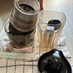 ヒューロム　スロージューサー　　H-AA-WWA17(ホワイト)の画像