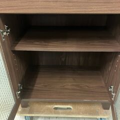  25196  スライド付2枚扉食器棚 NITORI   ◆大阪市内・東大阪市他 6,000円以上ご購入で無料配達いたします！◆ ※高槻・枚方方面◆西宮・尼崎方面◆生駒方面　それぞれ条件付き無料配送あり！            の画像