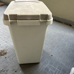 無料　45lゴミ箱　ダストボックス の画像