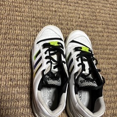 adidasアディダススニーカー26.5cmの画像