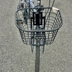 お買得品！Jeep 折りたたみ20インチ外装6段変速 前カゴ付きの画像