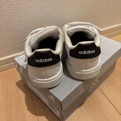 adidas ベビーシューズ　13cmの画像