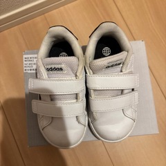 adidas ベビーシューズ　13cmの画像