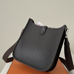 最新刻印 HERMES エルメス エヴリン TPM エベンヌ の画像