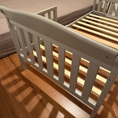 Delta Children トドラーベッド（子ども用ベッド）の画像