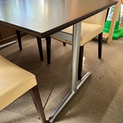 【無料】オフィス　テーブル＆チェアセットの画像