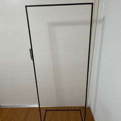 KANADEMONO アイアンハンガーラック ミニマル アート ハンガーラックの画像