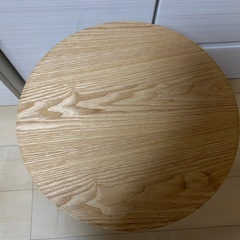 ニトリ　サイドテーブル　丸型　の画像