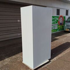 トラスコ　４人用ロッカー　オフホワイト色『中古美品』の画像