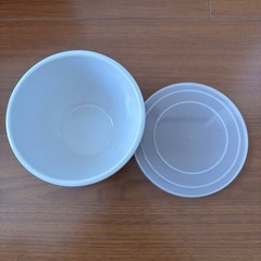 フタ付きお皿の画像