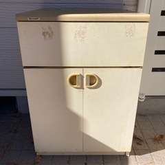 キッキン　棚　　電子レンジ　オーブン　収納の画像