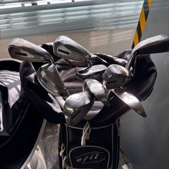 ゴルフクラブ　ゴルフバッグの画像