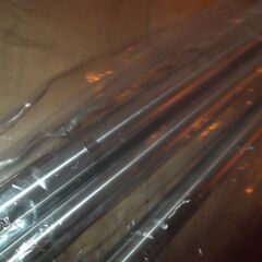 伸縮物干し竿（2.2～3M）１本と竿（114mm）2本未使用品の画像