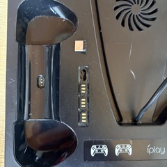 PS5  冷却と充電付きスタンドの画像