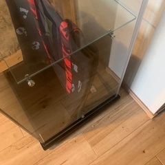 ガラス棚の画像